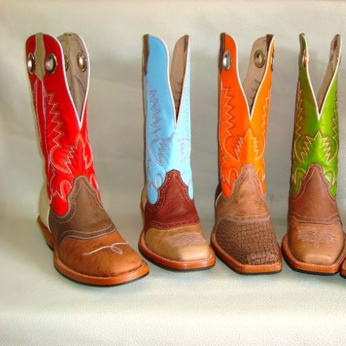 Bronco Boots In Pastores